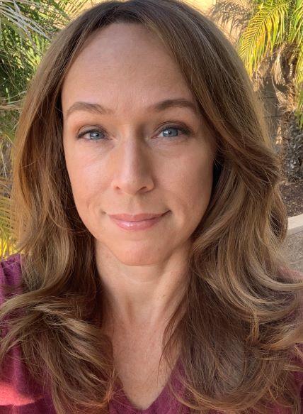 Julie Lakatos